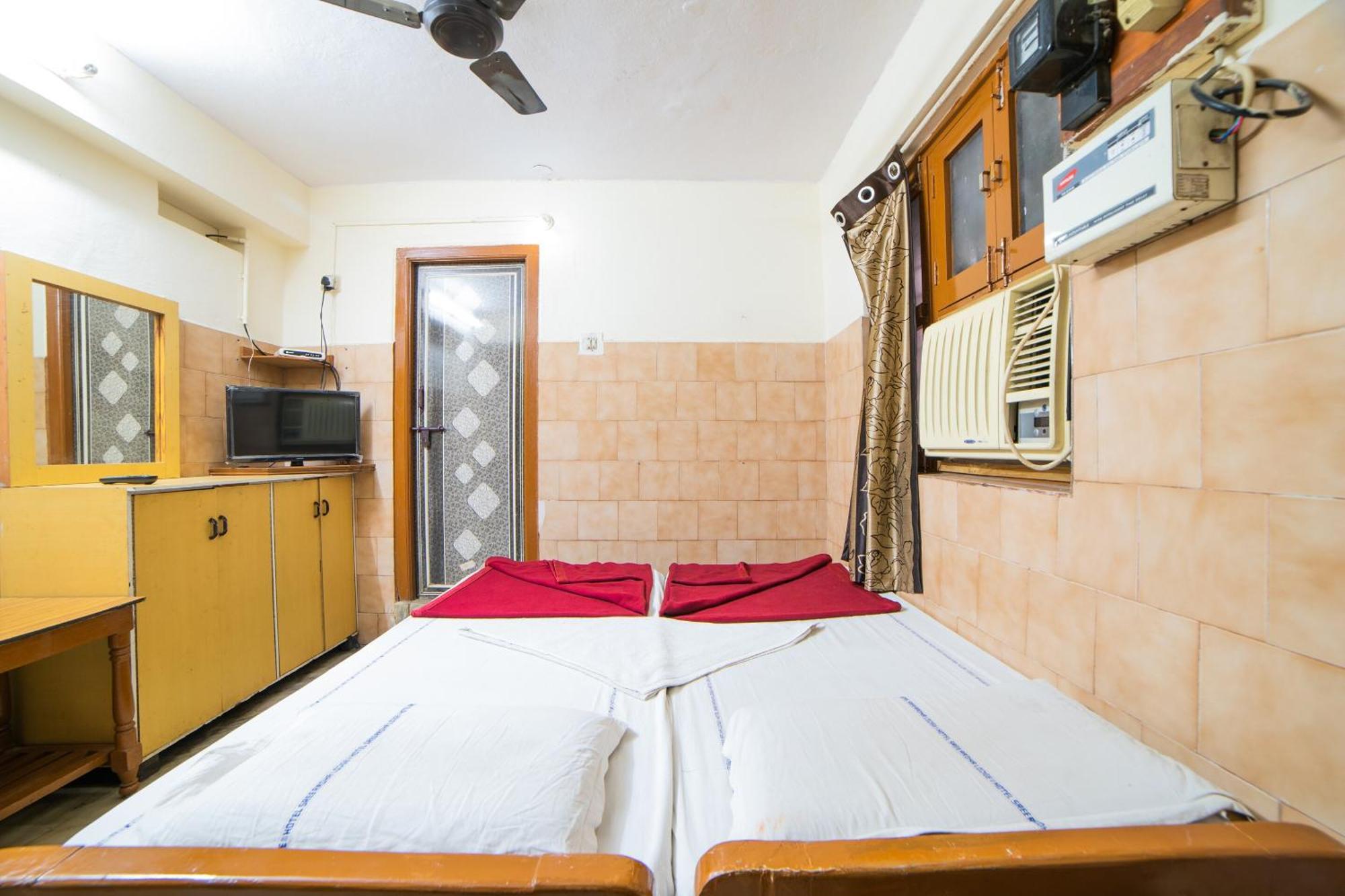 Hotel O Sree Radha Lodge Near Snow World Secundurabad エクステリア 写真