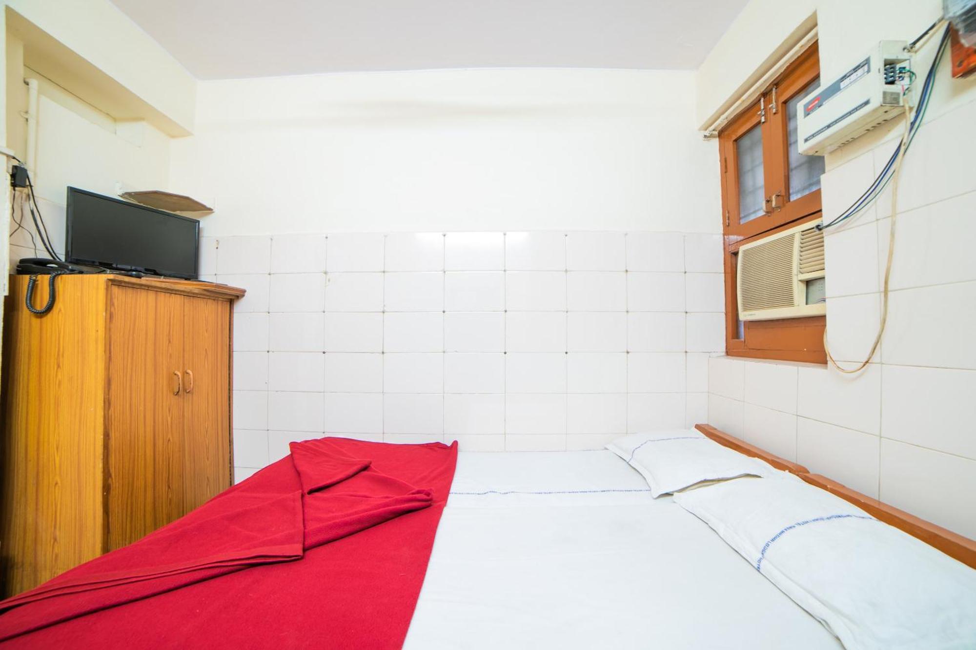 Hotel O Sree Radha Lodge Near Snow World Secundurabad エクステリア 写真