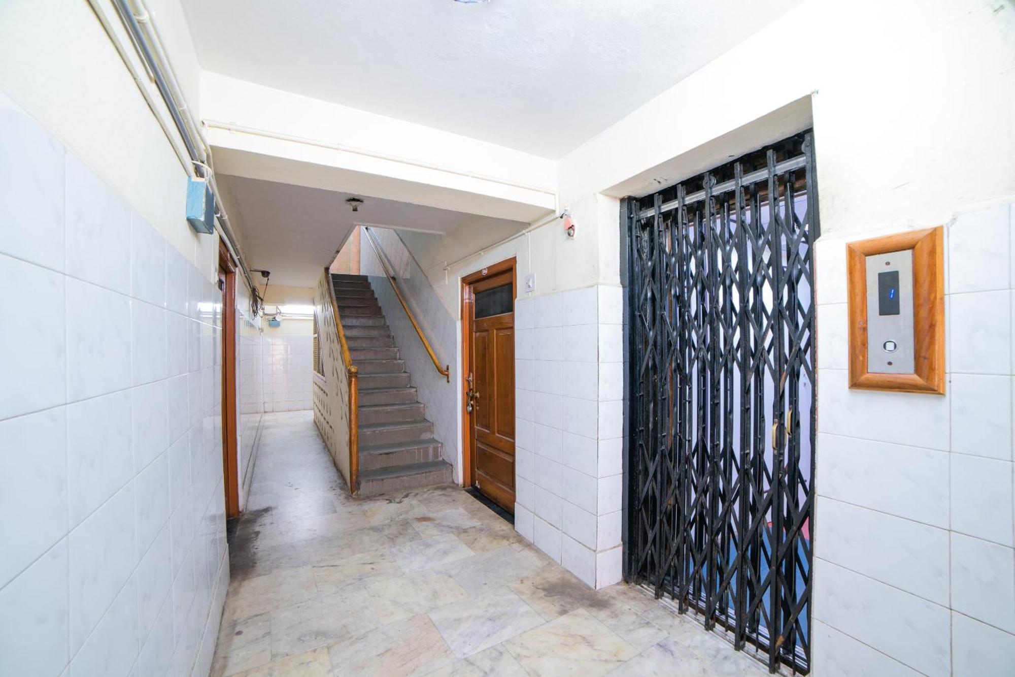 Hotel O Sree Radha Lodge Near Snow World Secundurabad エクステリア 写真