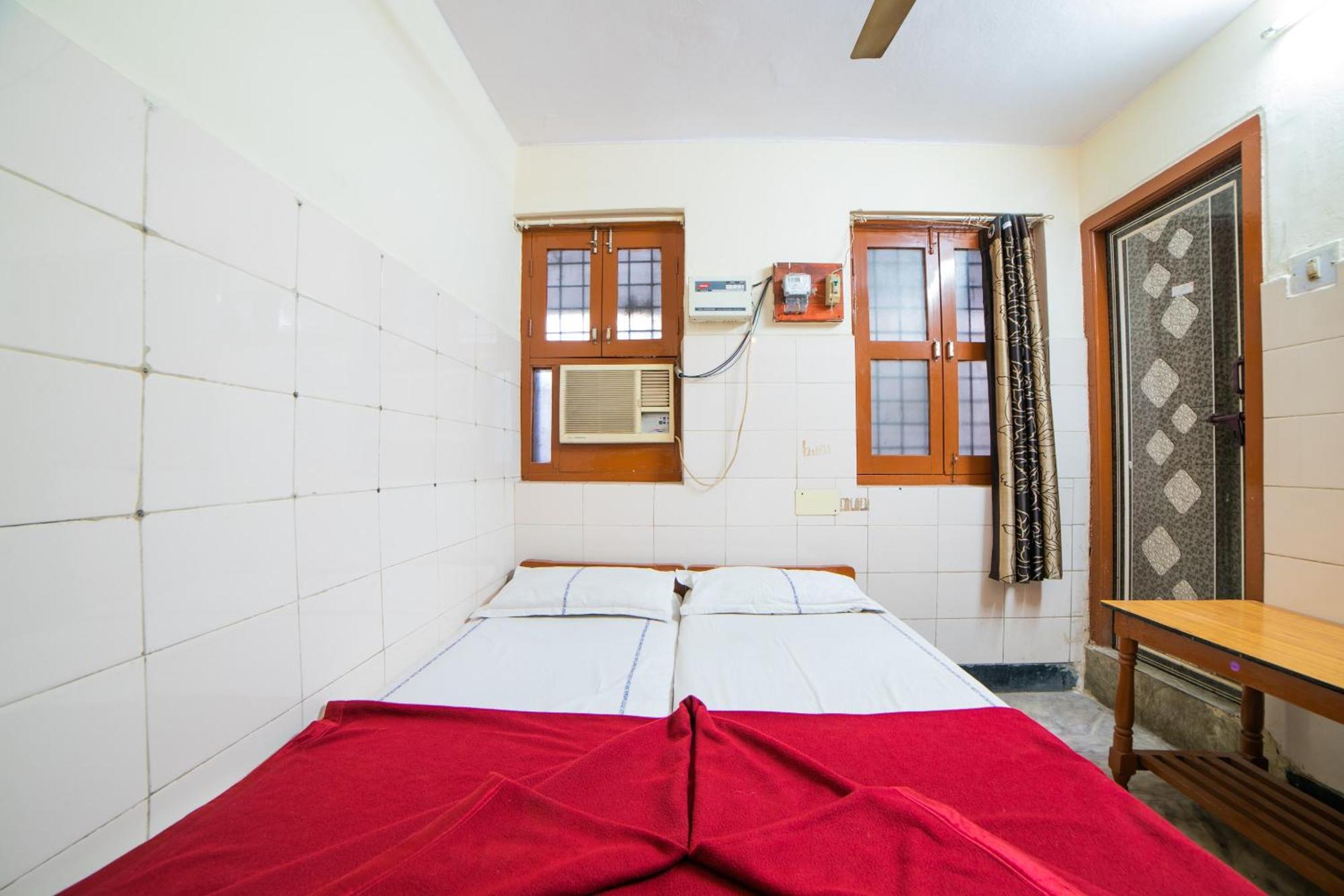 Hotel O Sree Radha Lodge Near Snow World Secundurabad エクステリア 写真